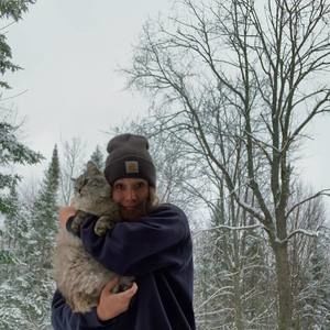 Meet your Posher, Leah